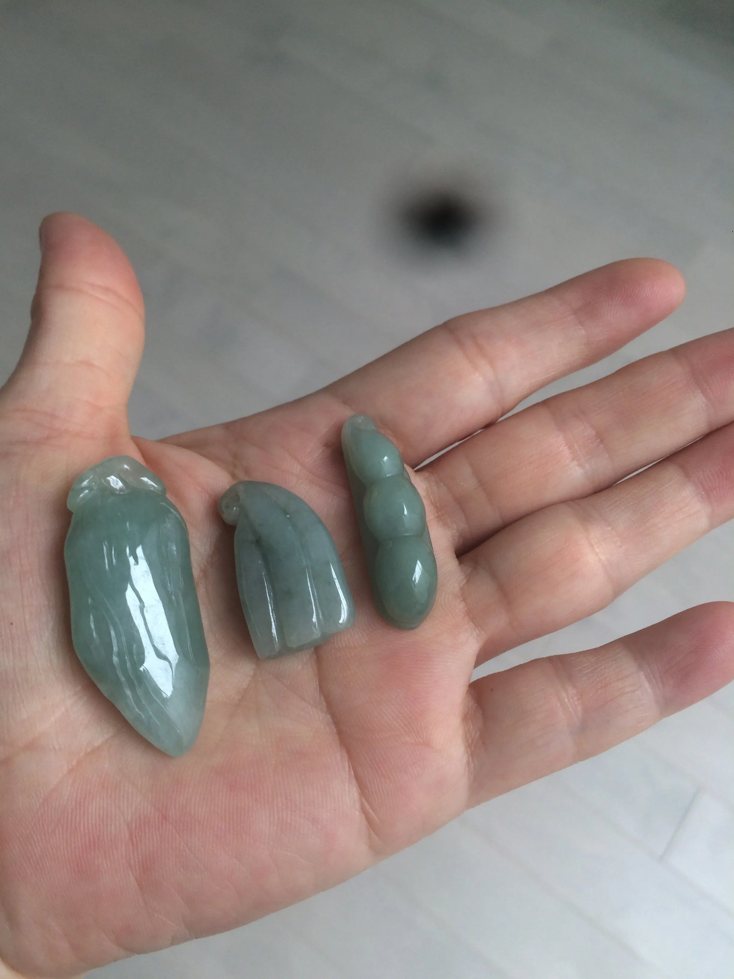 100% Natural type A dark green/gray Jadeite Jade bamboo shoot/lotus pod/Four Seasons Fortune Bean pendant AX31