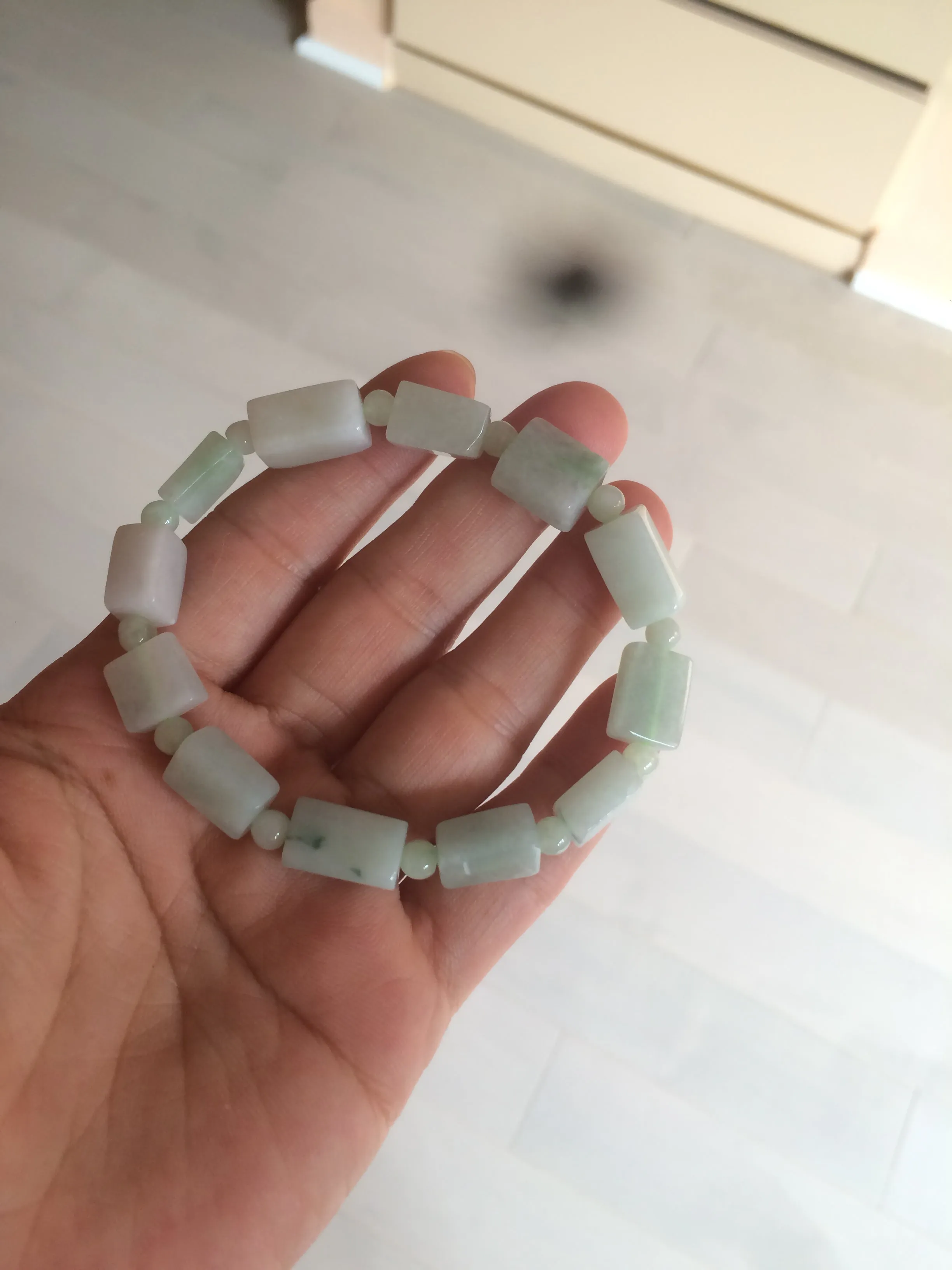 Premium Quality Type A 100% Natural Jadeite Jade Bead Bracelet - Dual Tone Dark Green/Light Green - AR89