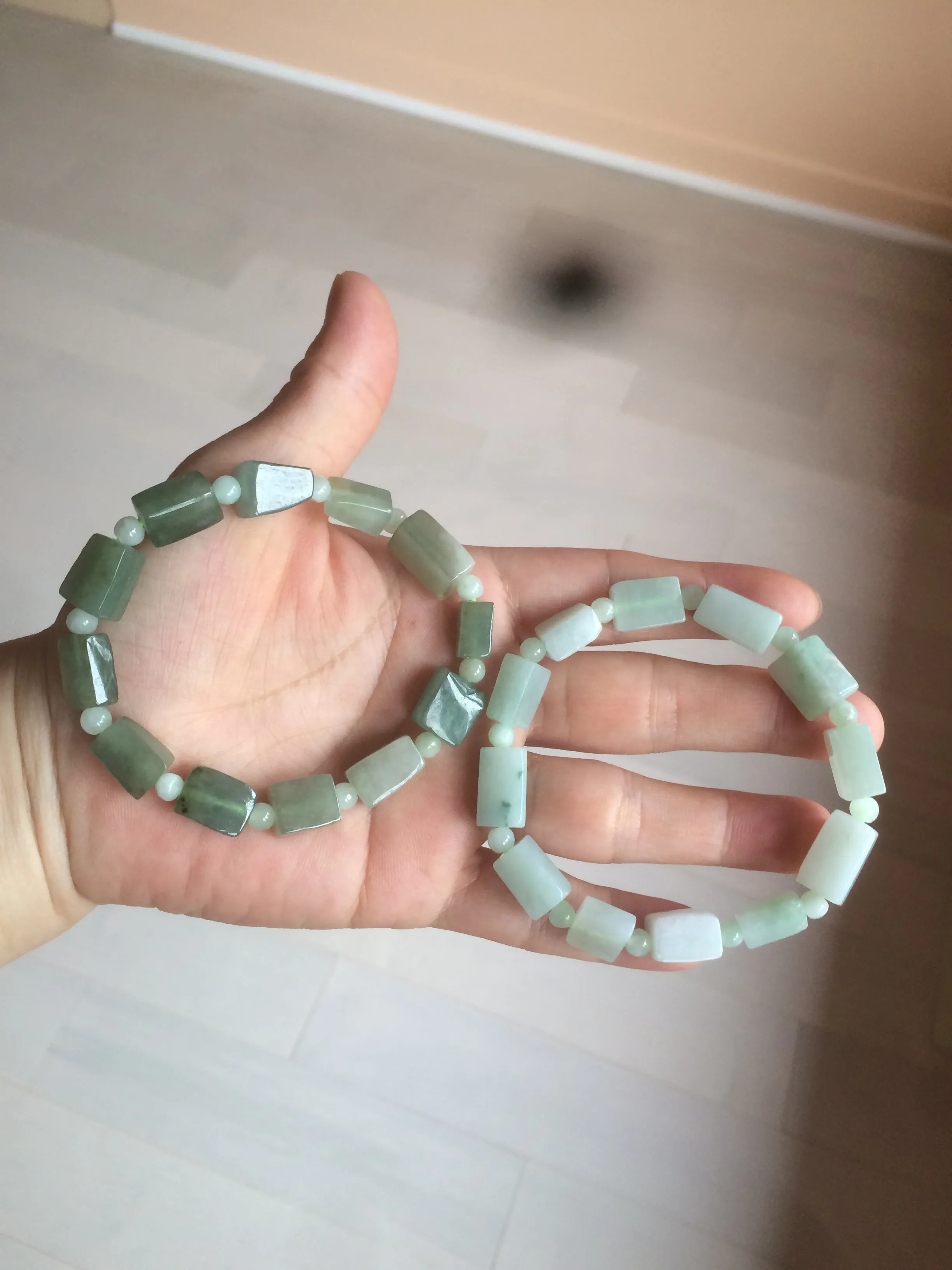 Premium Quality Type A 100% Natural Jadeite Jade Bead Bracelet - Dual Tone Dark Green/Light Green - AR89