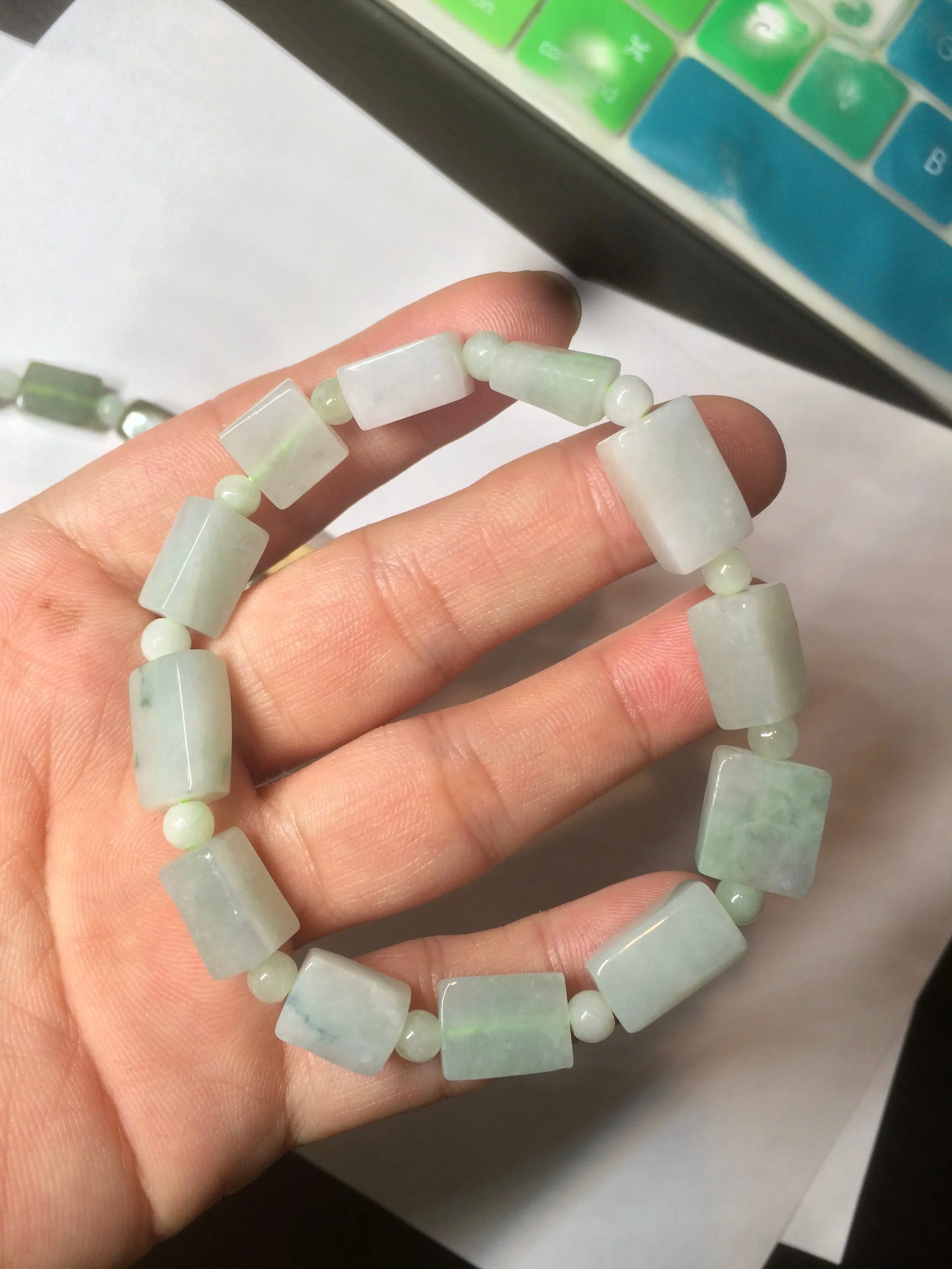 Premium Quality Type A 100% Natural Jadeite Jade Bead Bracelet - Dual Tone Dark Green/Light Green - AR89