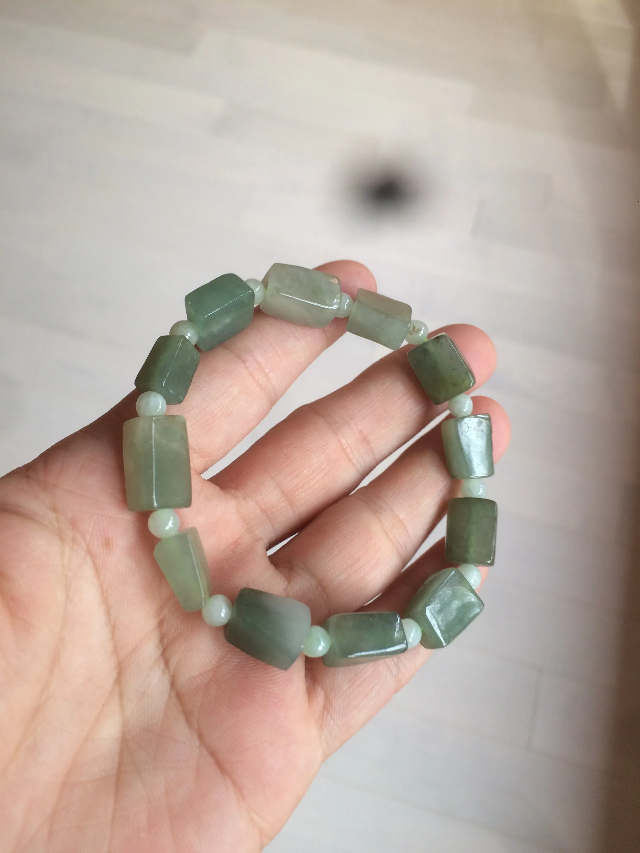 Premium Quality Type A 100% Natural Jadeite Jade Bead Bracelet - Dual Tone Dark Green/Light Green - AR89