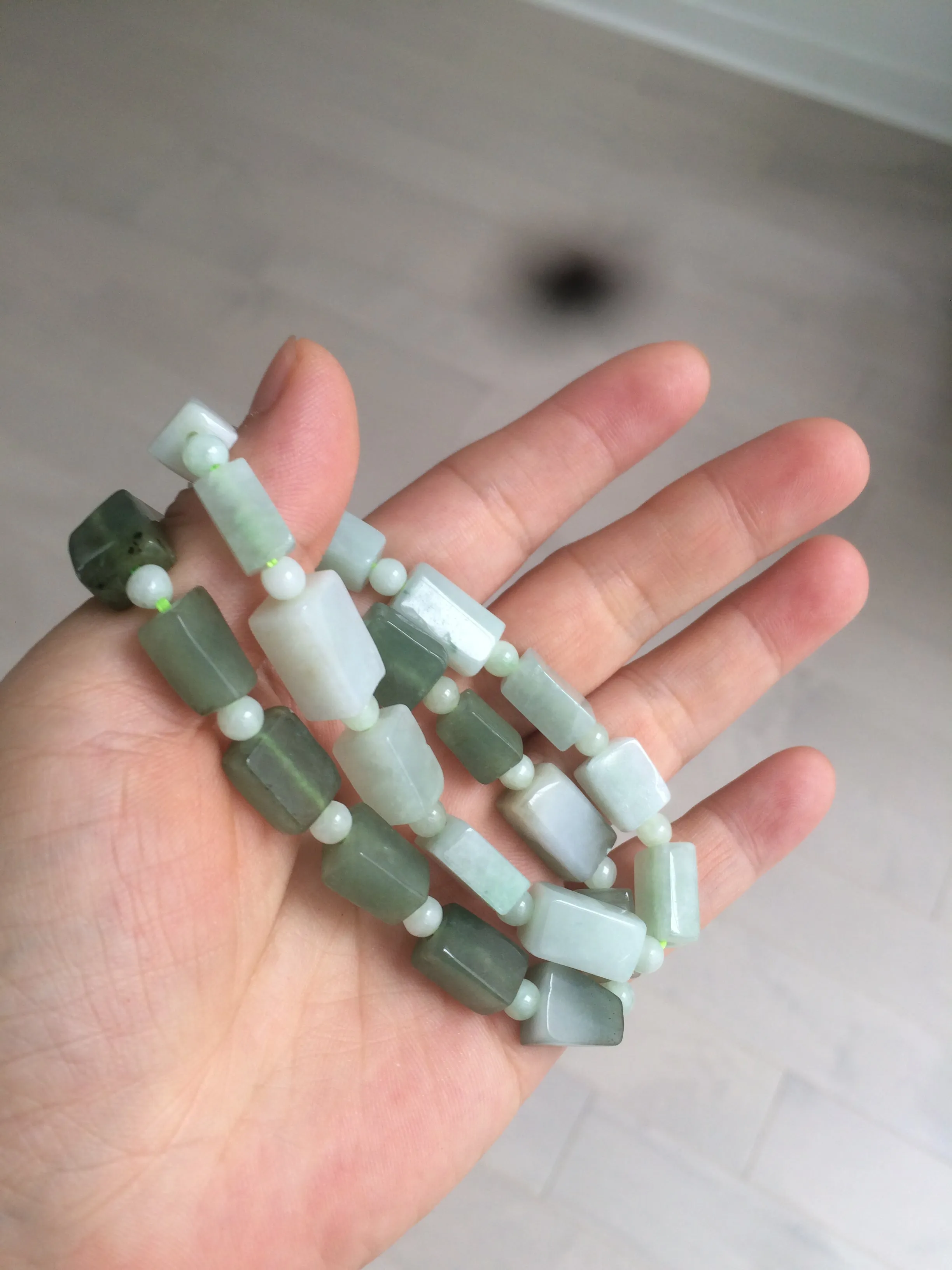 Premium Quality Type A 100% Natural Jadeite Jade Bead Bracelet - Dual Tone Dark Green/Light Green - AR89