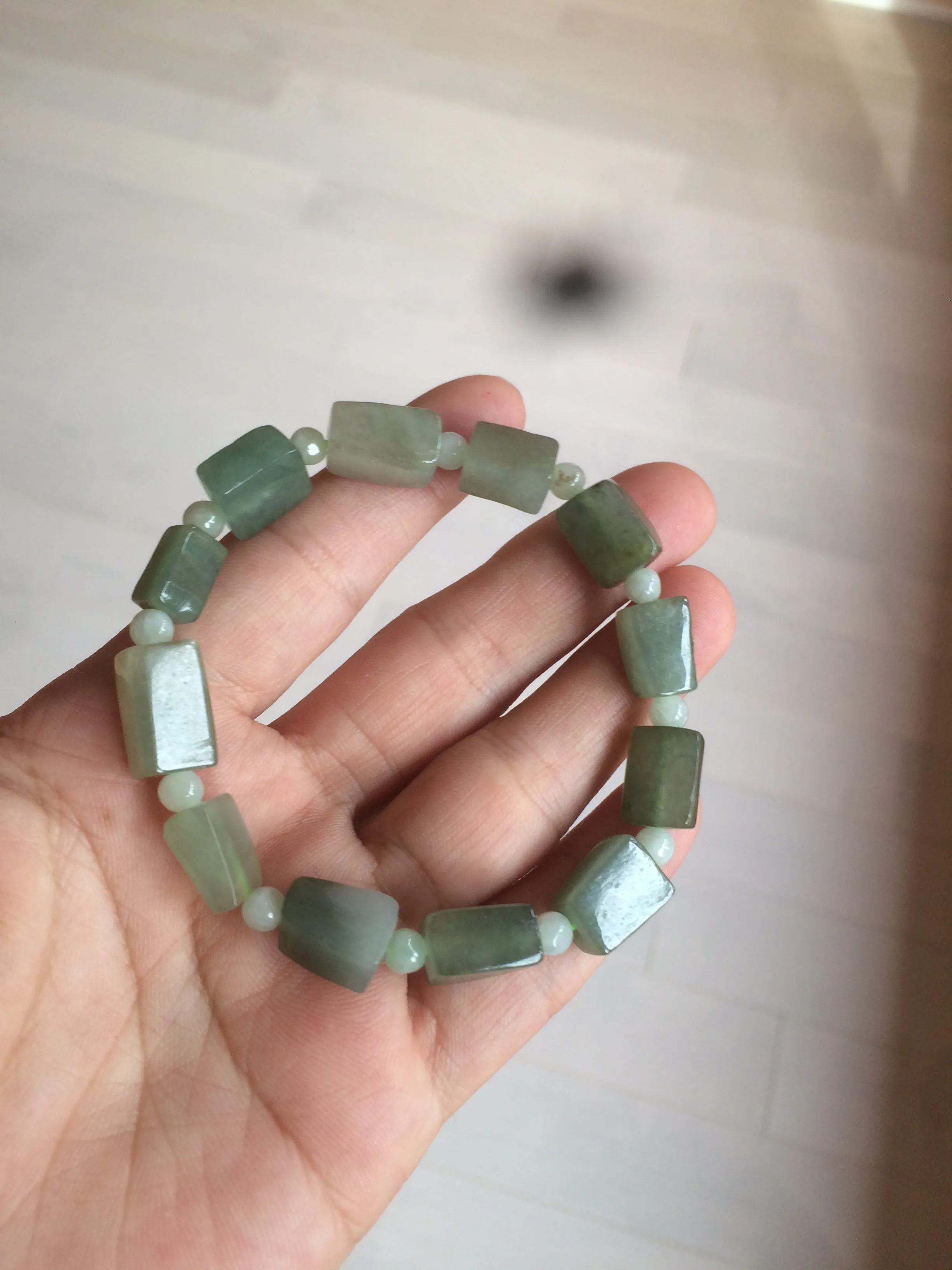 Premium Quality Type A 100% Natural Jadeite Jade Bead Bracelet - Dual Tone Dark Green/Light Green - AR89