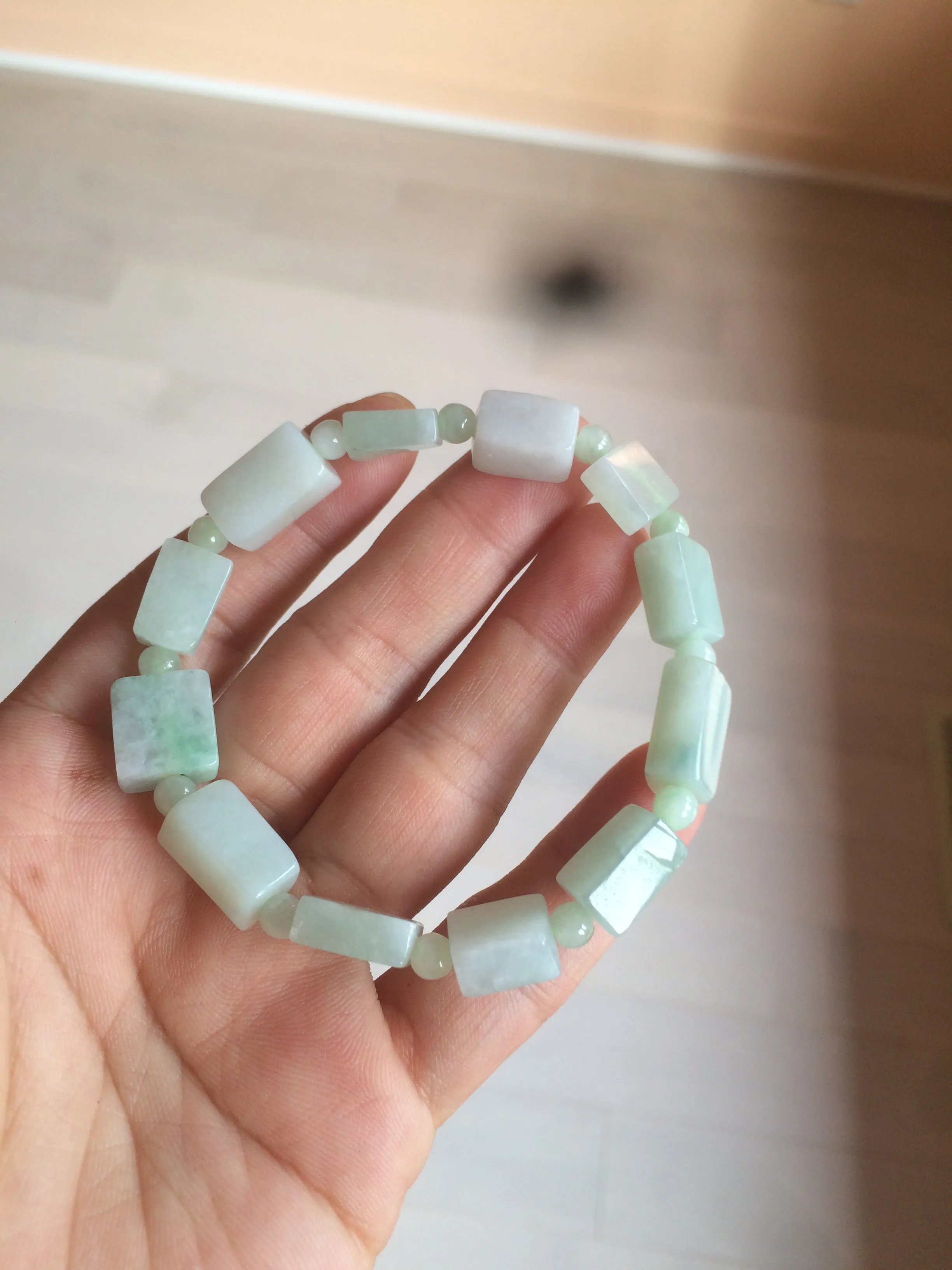 Premium Quality Type A 100% Natural Jadeite Jade Bead Bracelet - Dual Tone Dark Green/Light Green - AR89