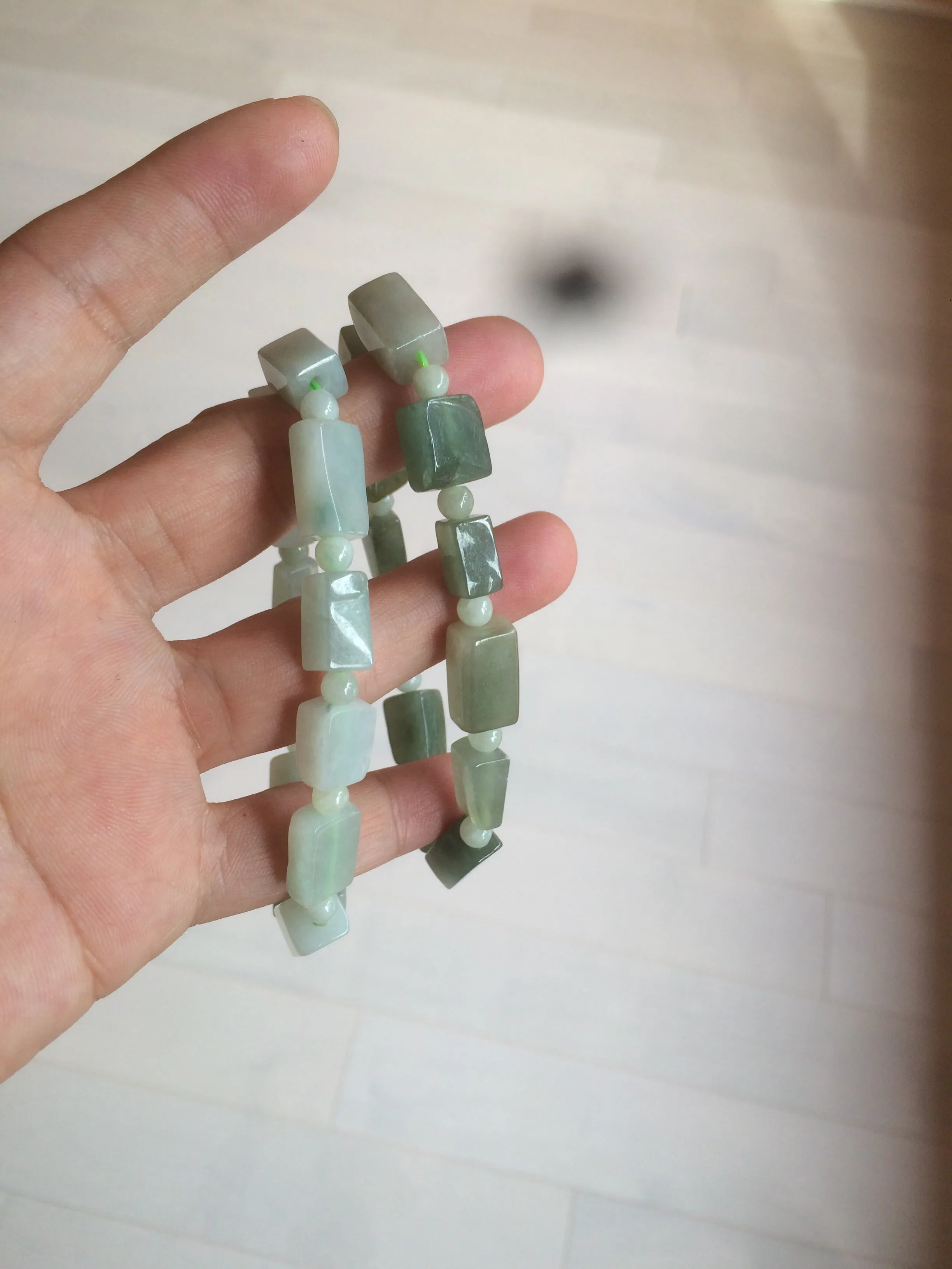 Premium Quality Type A 100% Natural Jadeite Jade Bead Bracelet - Dual Tone Dark Green/Light Green - AR89