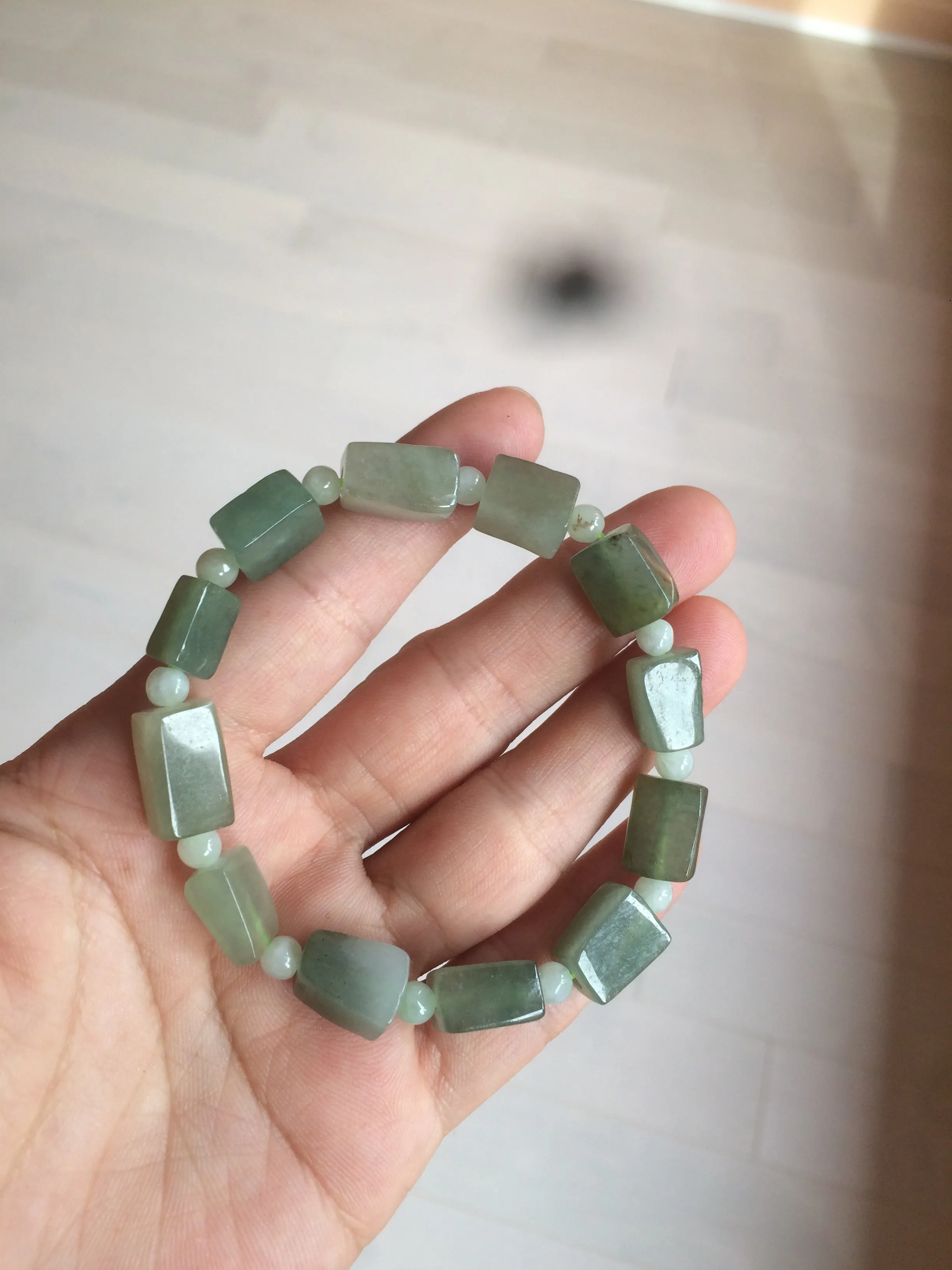 Premium Quality Type A 100% Natural Jadeite Jade Bead Bracelet - Dual Tone Dark Green/Light Green - AR89