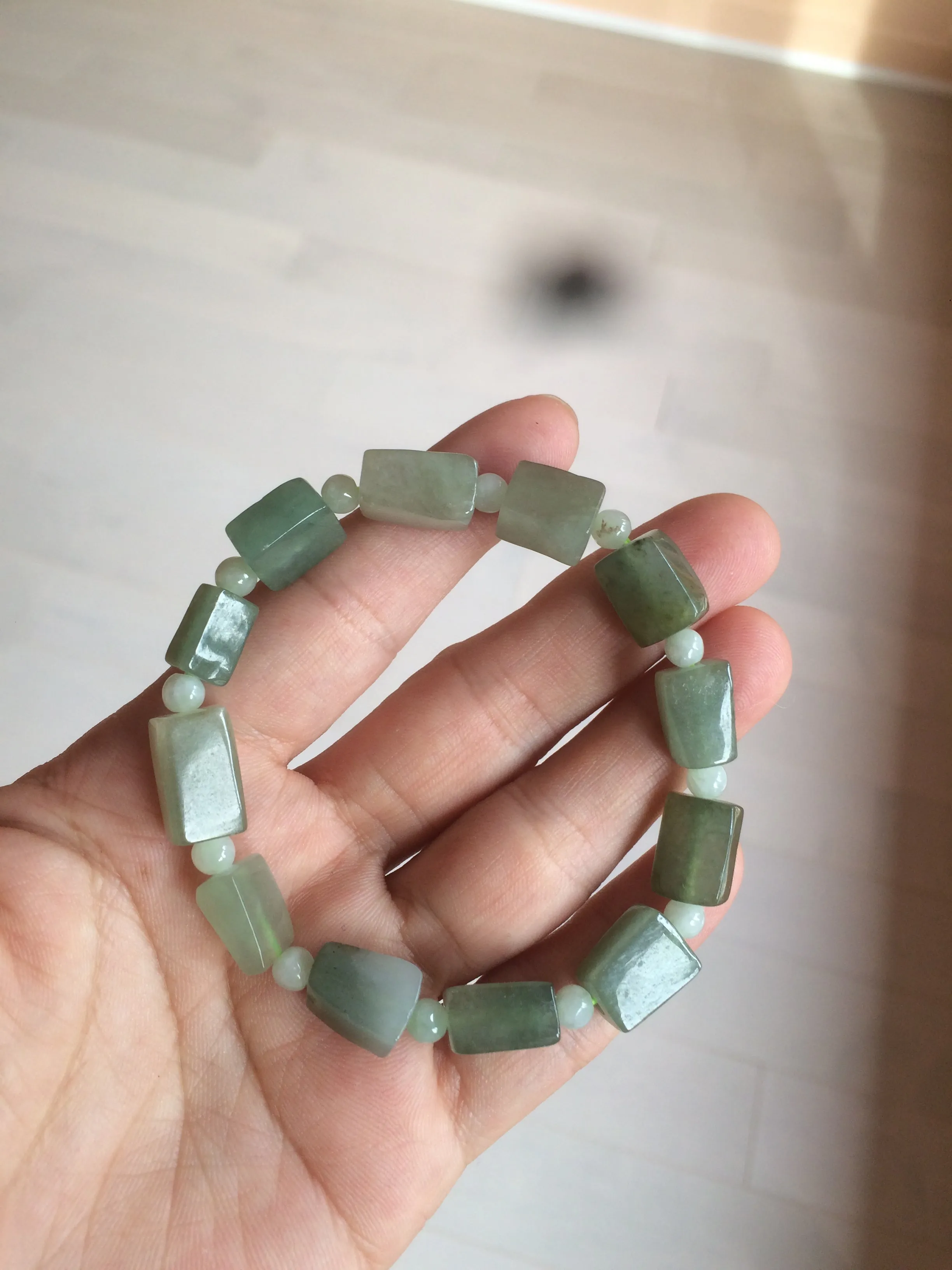 Premium Quality Type A 100% Natural Jadeite Jade Bead Bracelet - Dual Tone Dark Green/Light Green - AR89