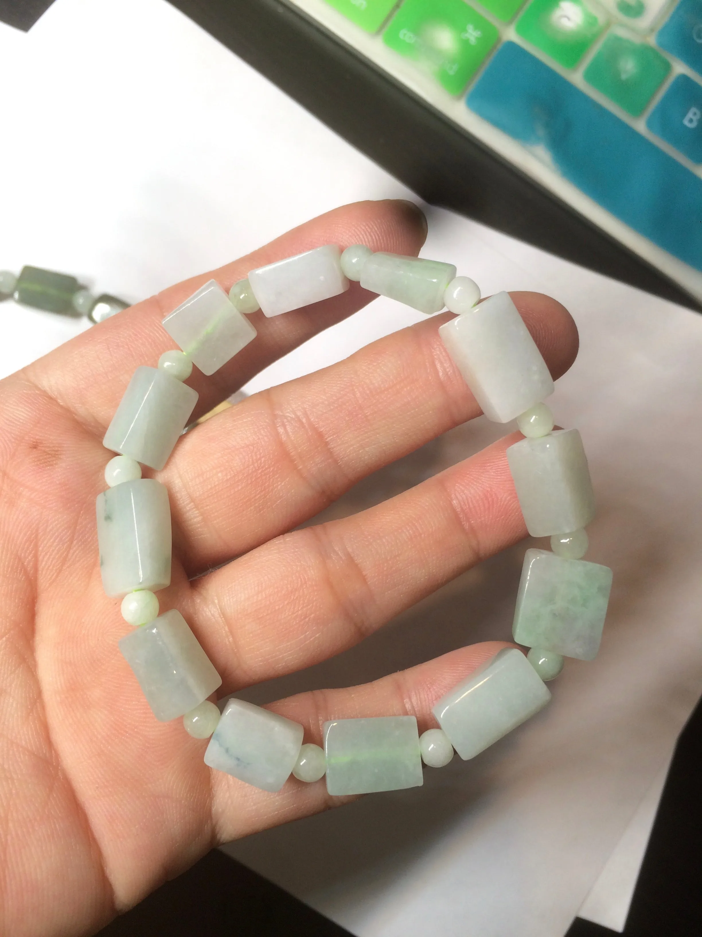 Premium Quality Type A 100% Natural Jadeite Jade Bead Bracelet - Dual Tone Dark Green/Light Green - AR89