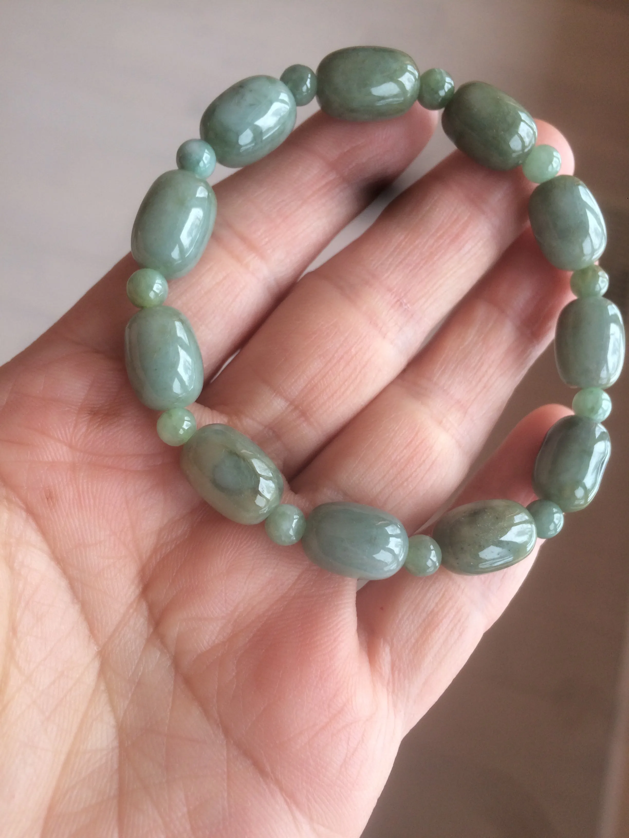 12x8.7mm 100% natural  type A green/dark green/white olive jadeite jade bead bracelet D73