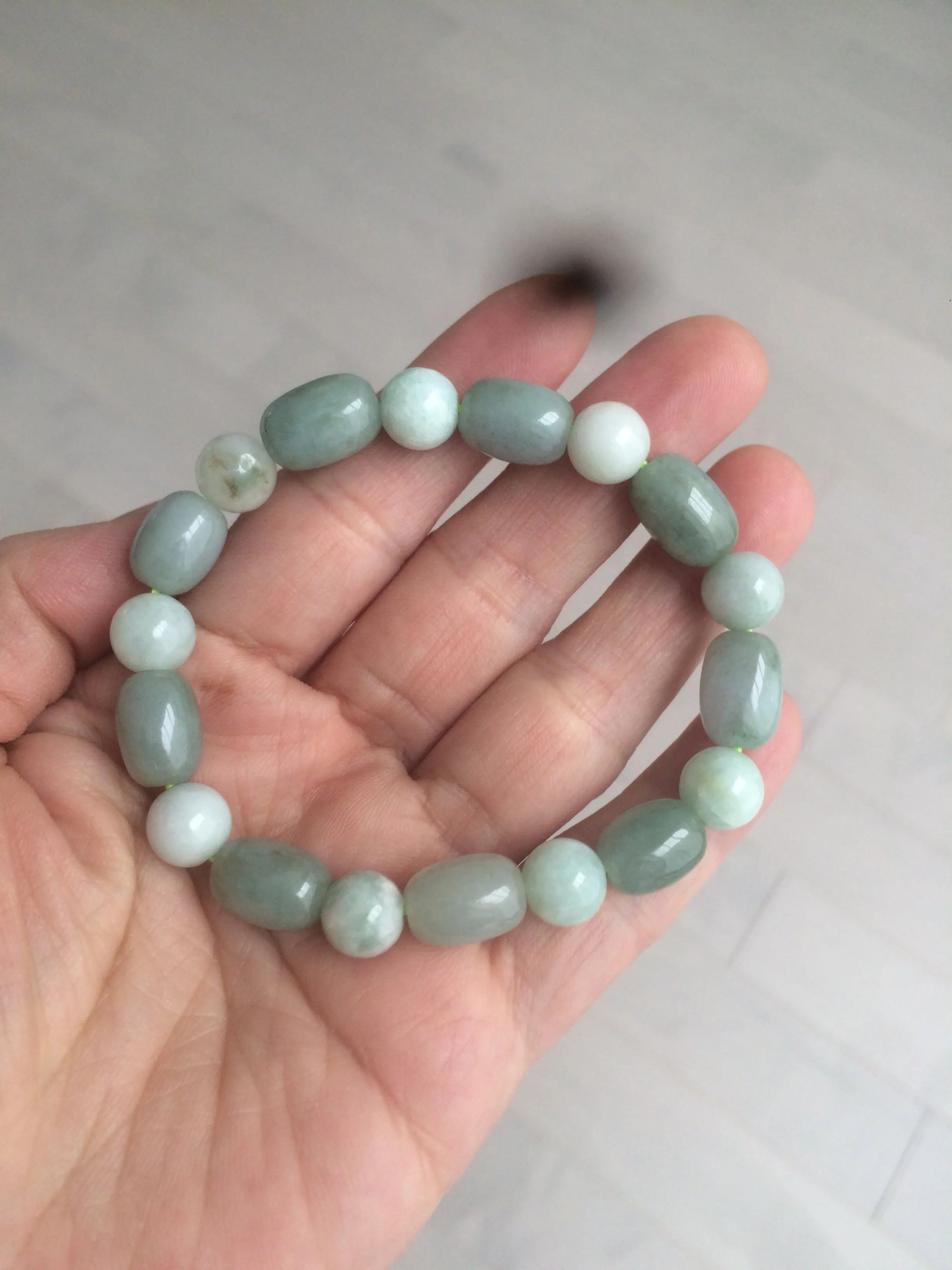 12x8.7mm 100% natural  type A green/dark green/white olive jadeite jade bead bracelet D73