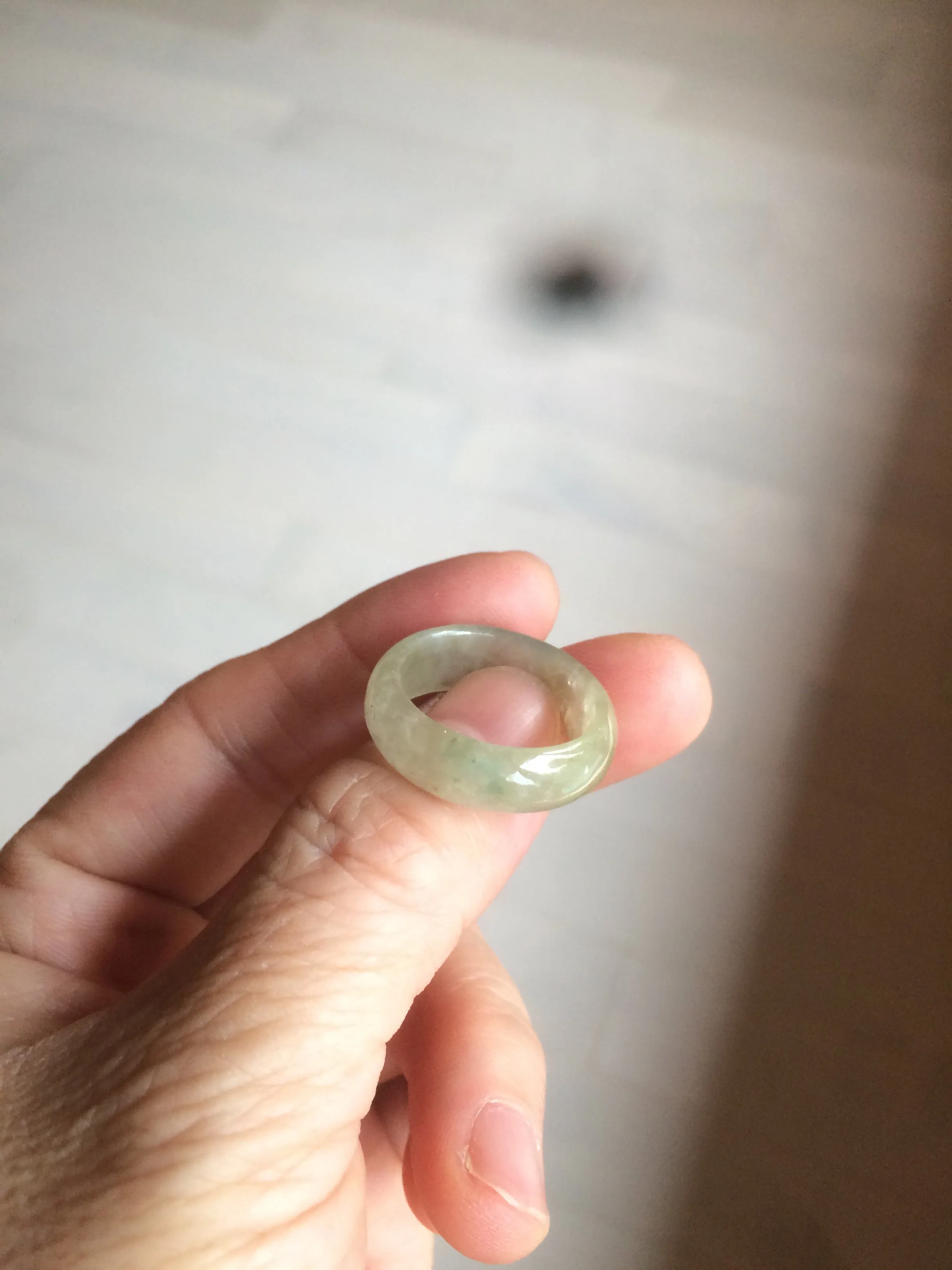 18.5mm size 8 1/2 100% natural type A icy watery light green/yellow jadeite jade band ring AZ95