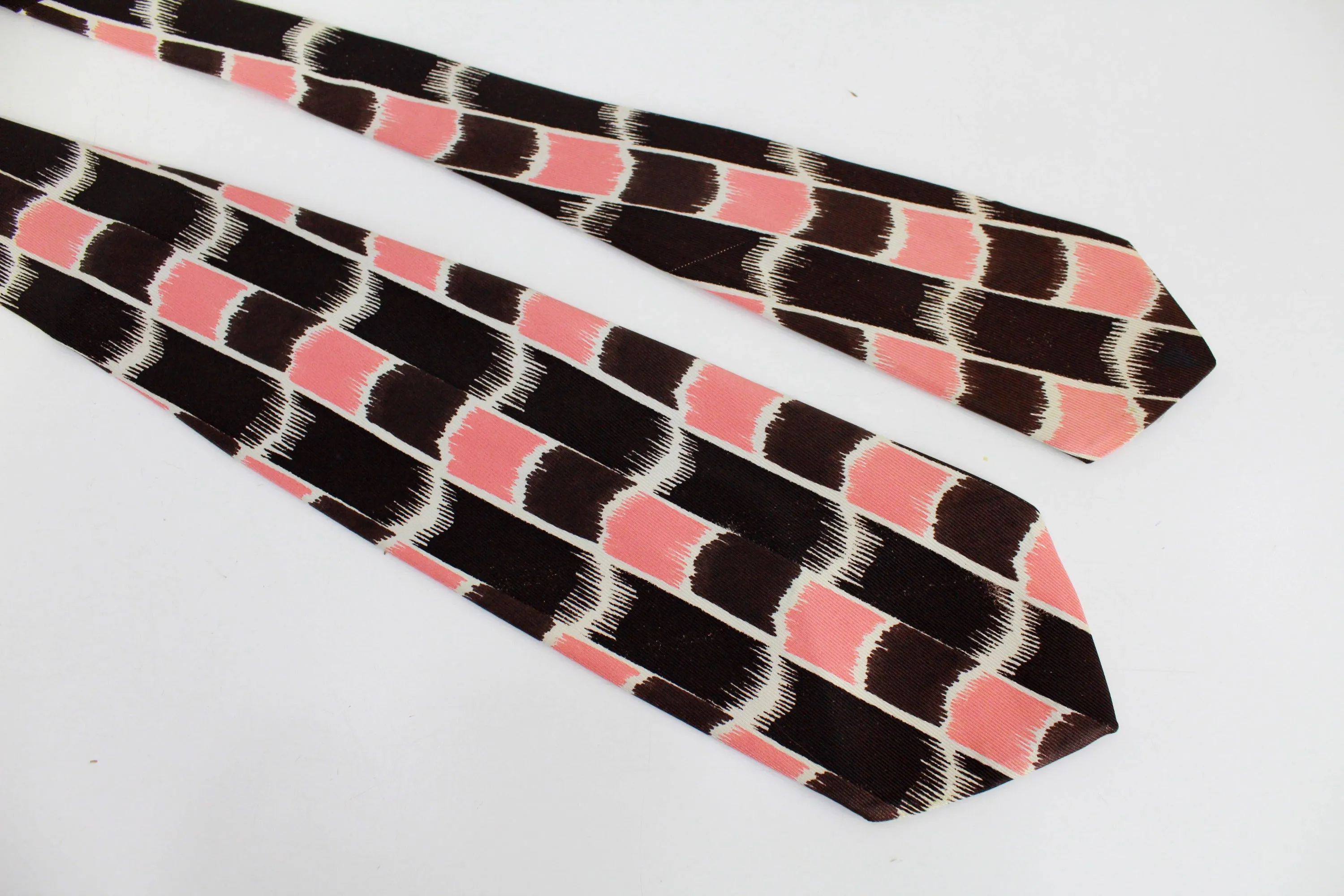 1940s Rayon Wide Necktie, Brown and Pink Abstract Print