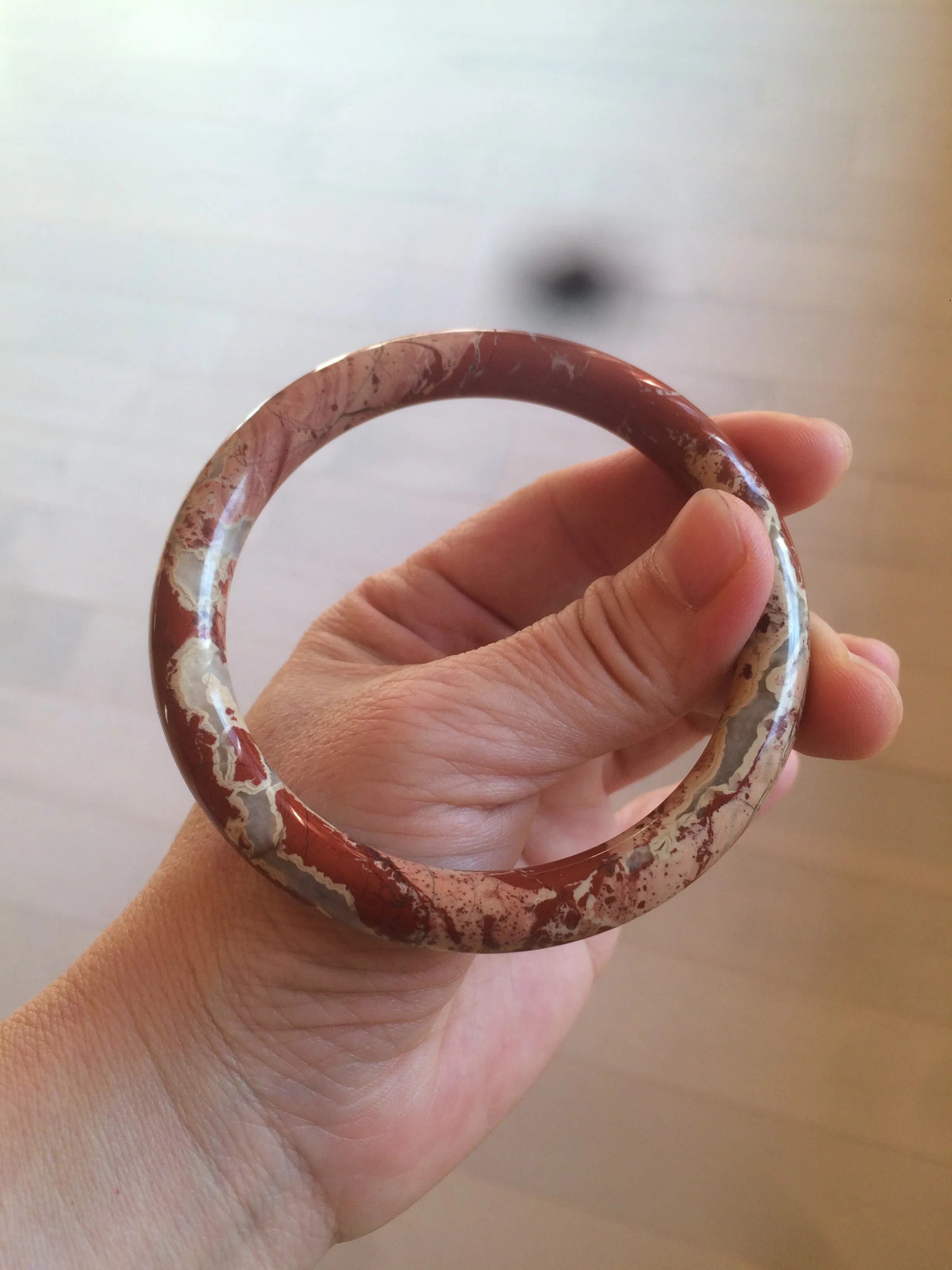 61.7mm 100% natural red/pink slim round cut red jasper stone bangle SY30