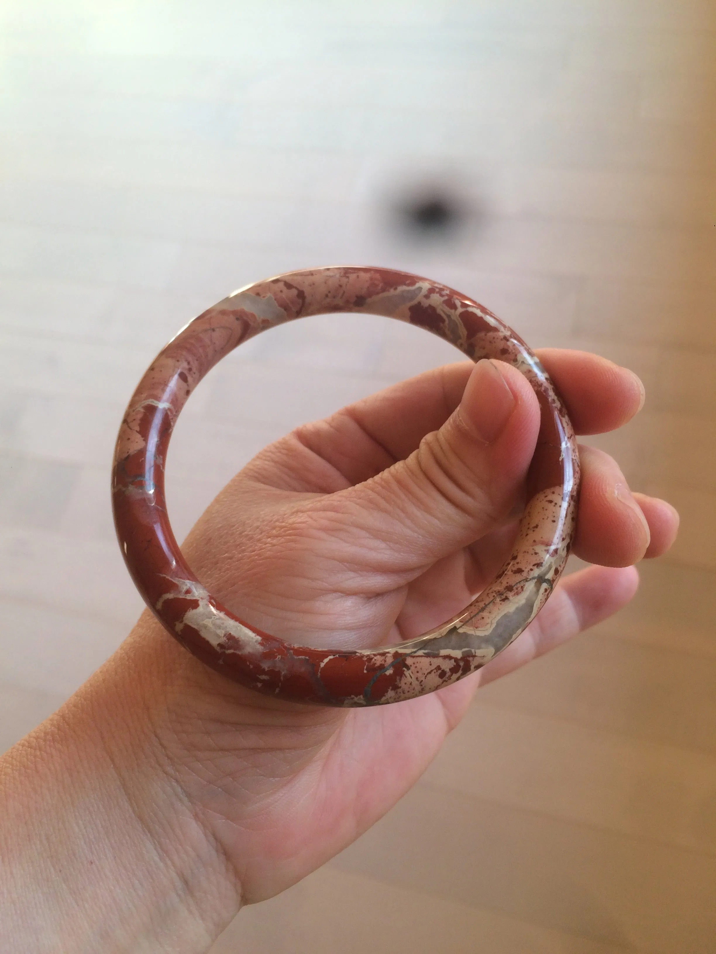 61.7mm 100% natural red/pink slim round cut red jasper stone bangle SY30