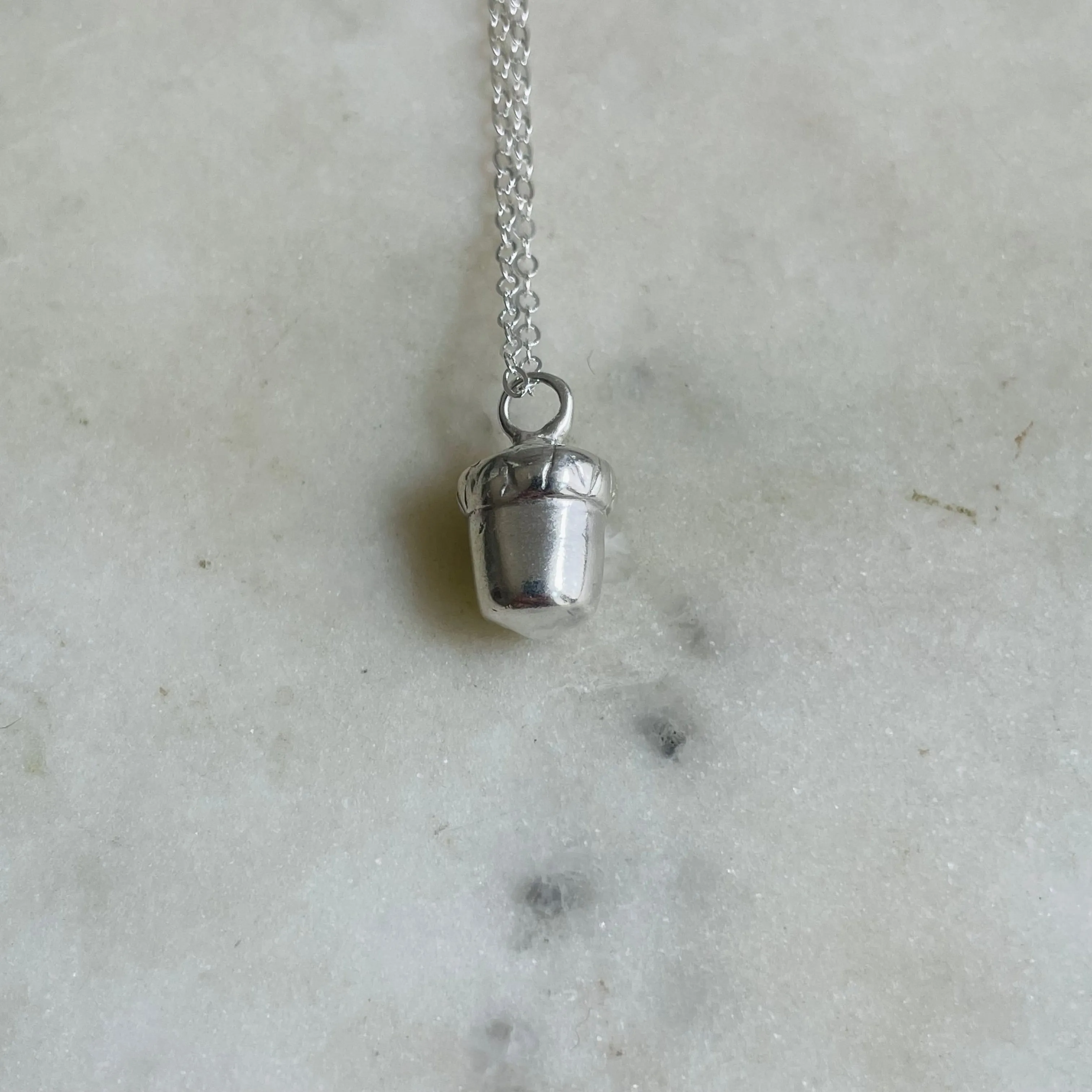 ACORN PENDANT