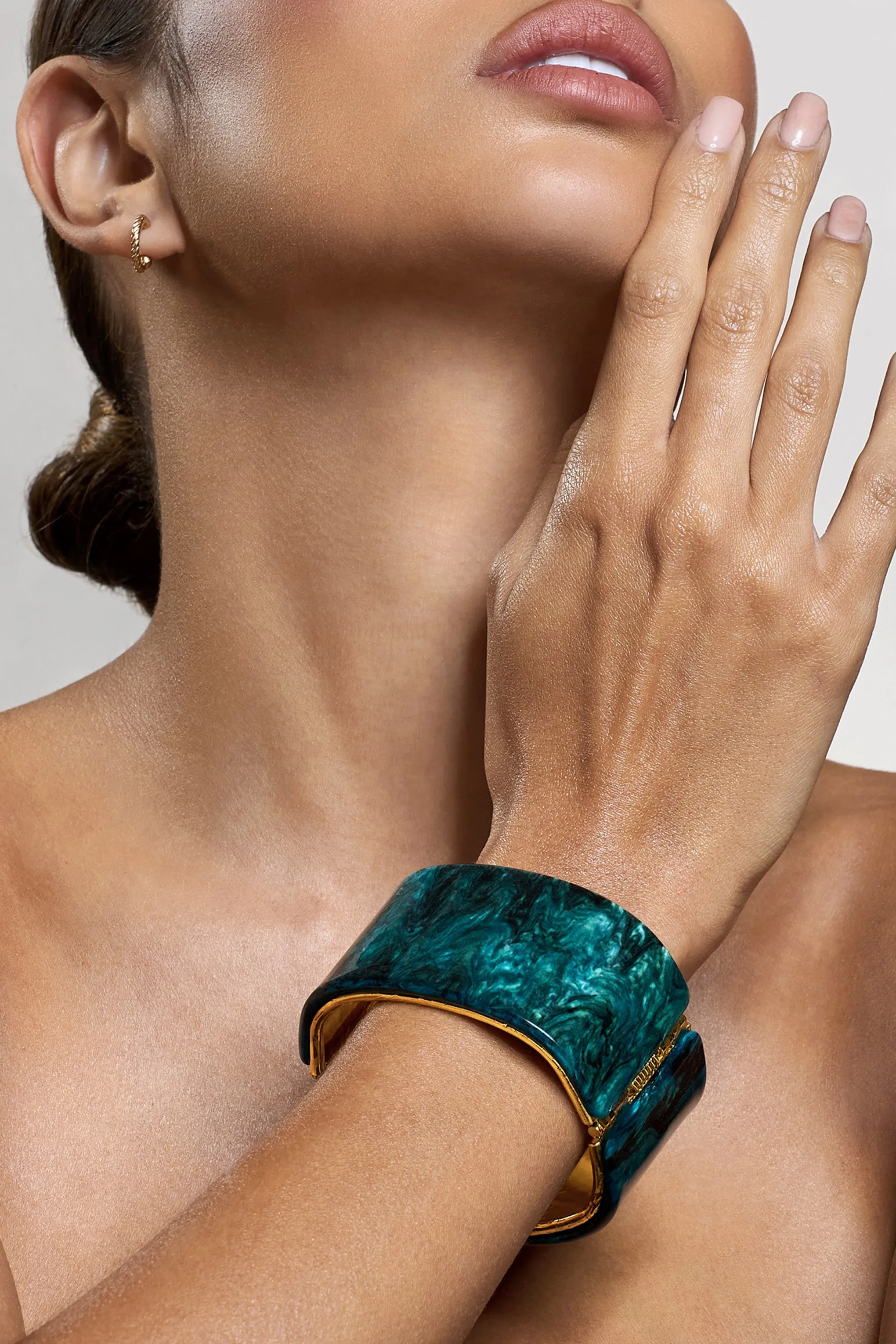 Agua | Gold & Green Resin Chunky Bangle