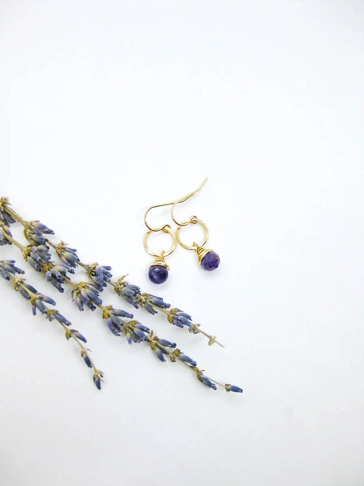 Daisy: Amethyst Earrings - e732