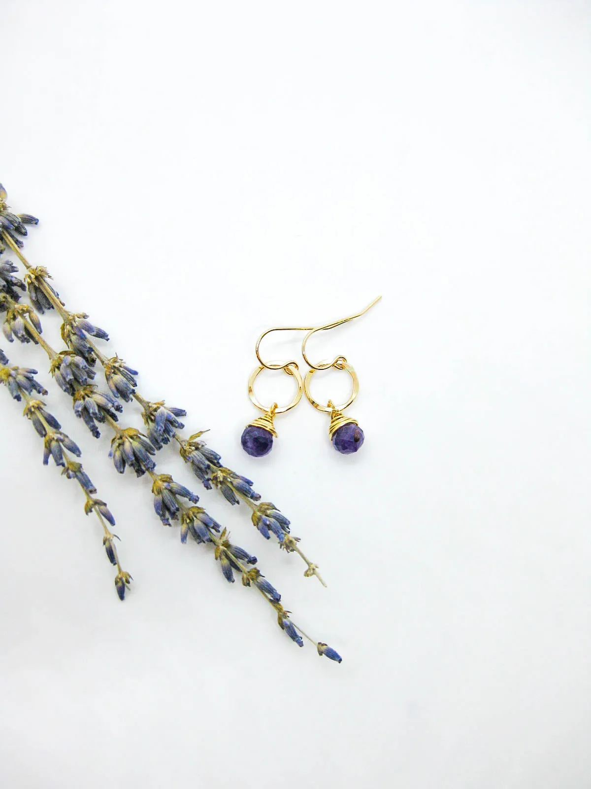 Daisy: Amethyst Earrings - e732