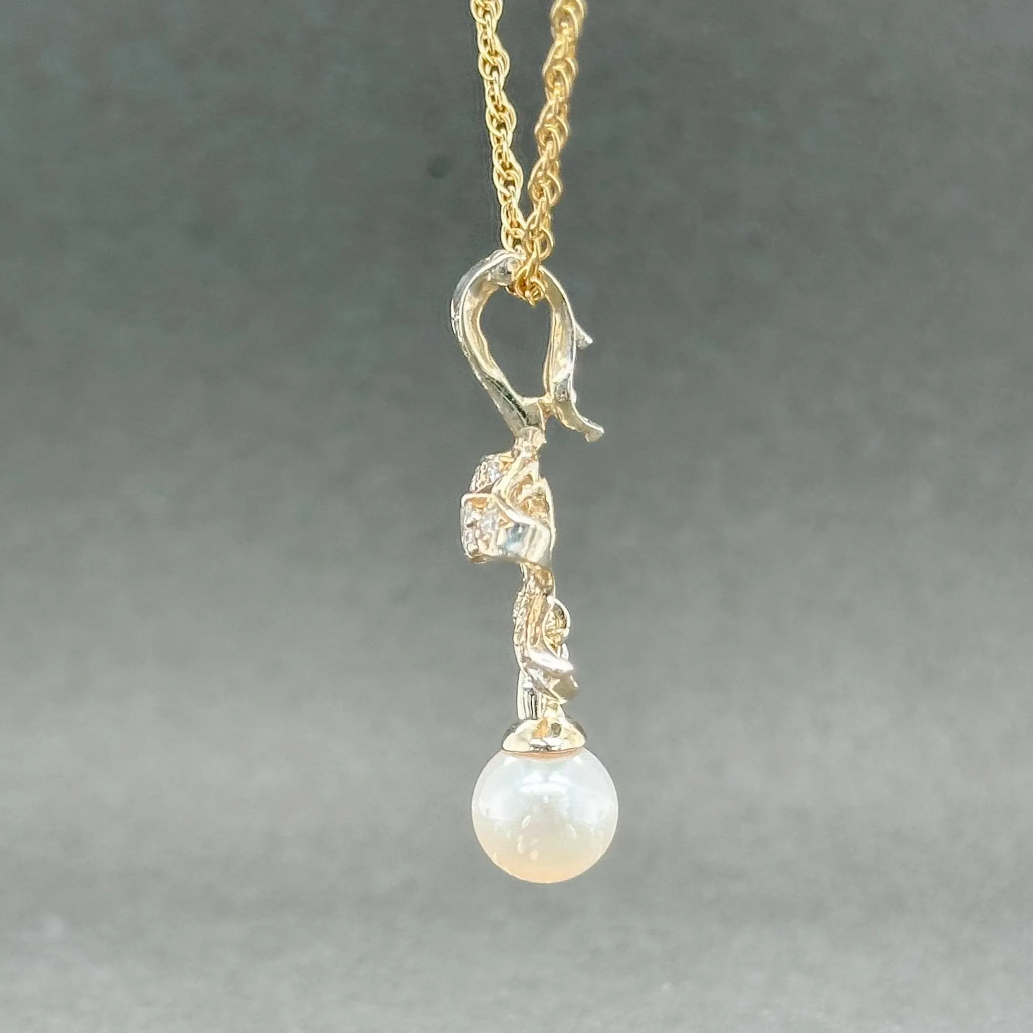 Estate 14K Y Gold Akoya Pearl & 0.51ctw H-I/SI1-2 Diamond Pendant