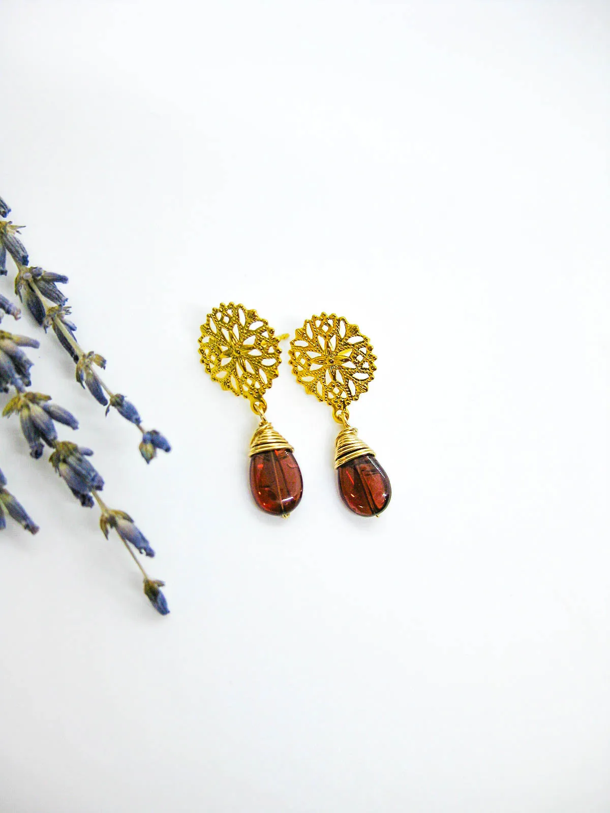 Jonquil: Garnet Earrings - e639