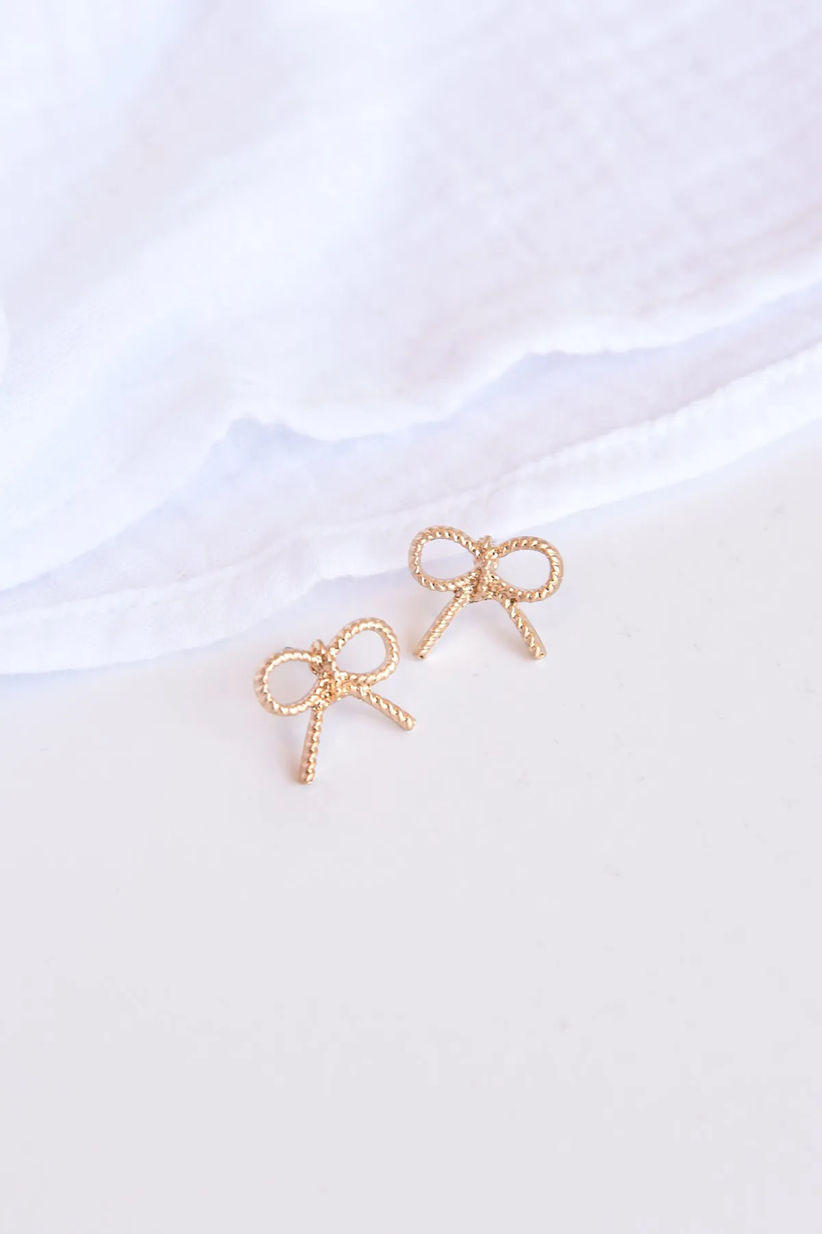 MADDIE BOW STUD EARRINGS