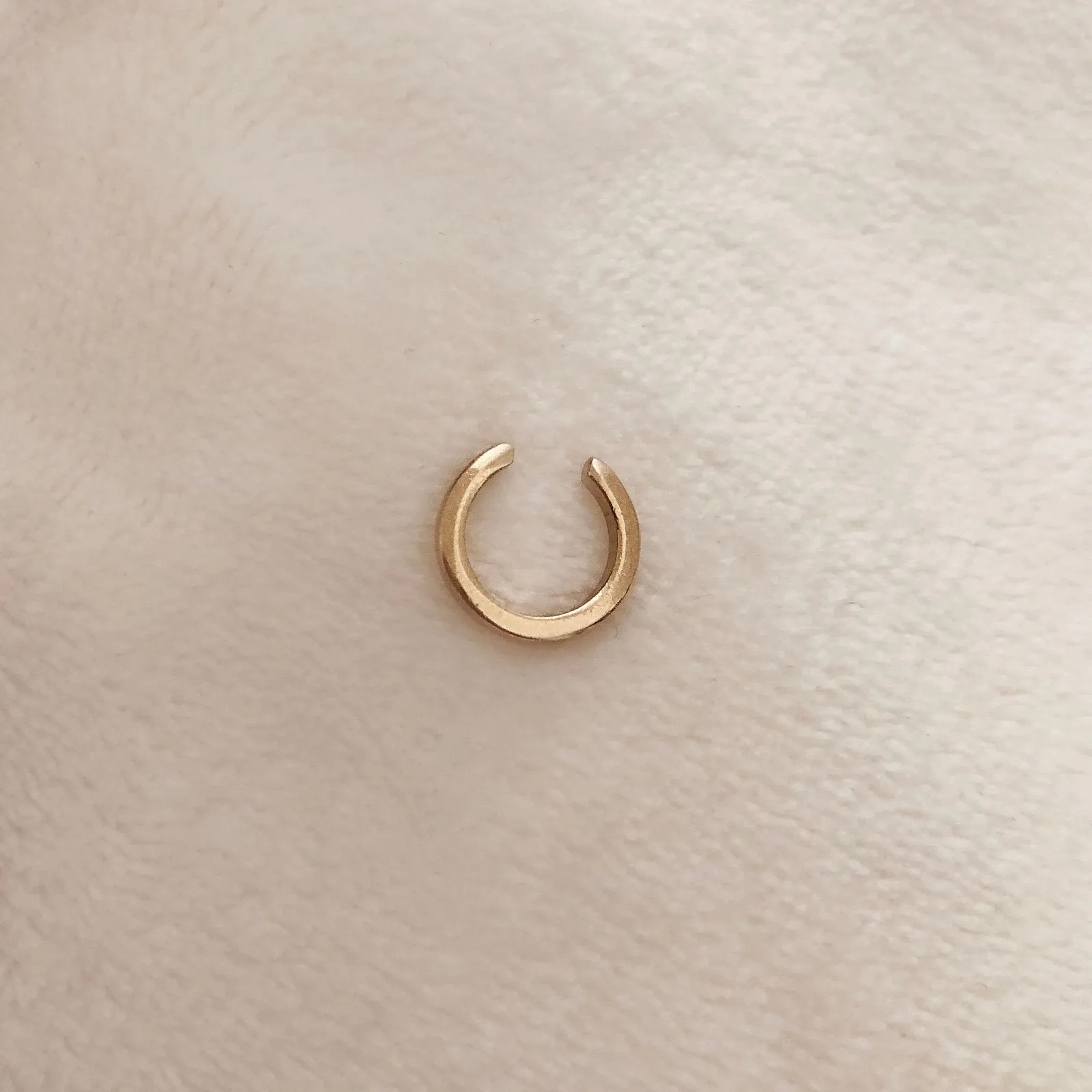 Micah - Simple Ear Cuff