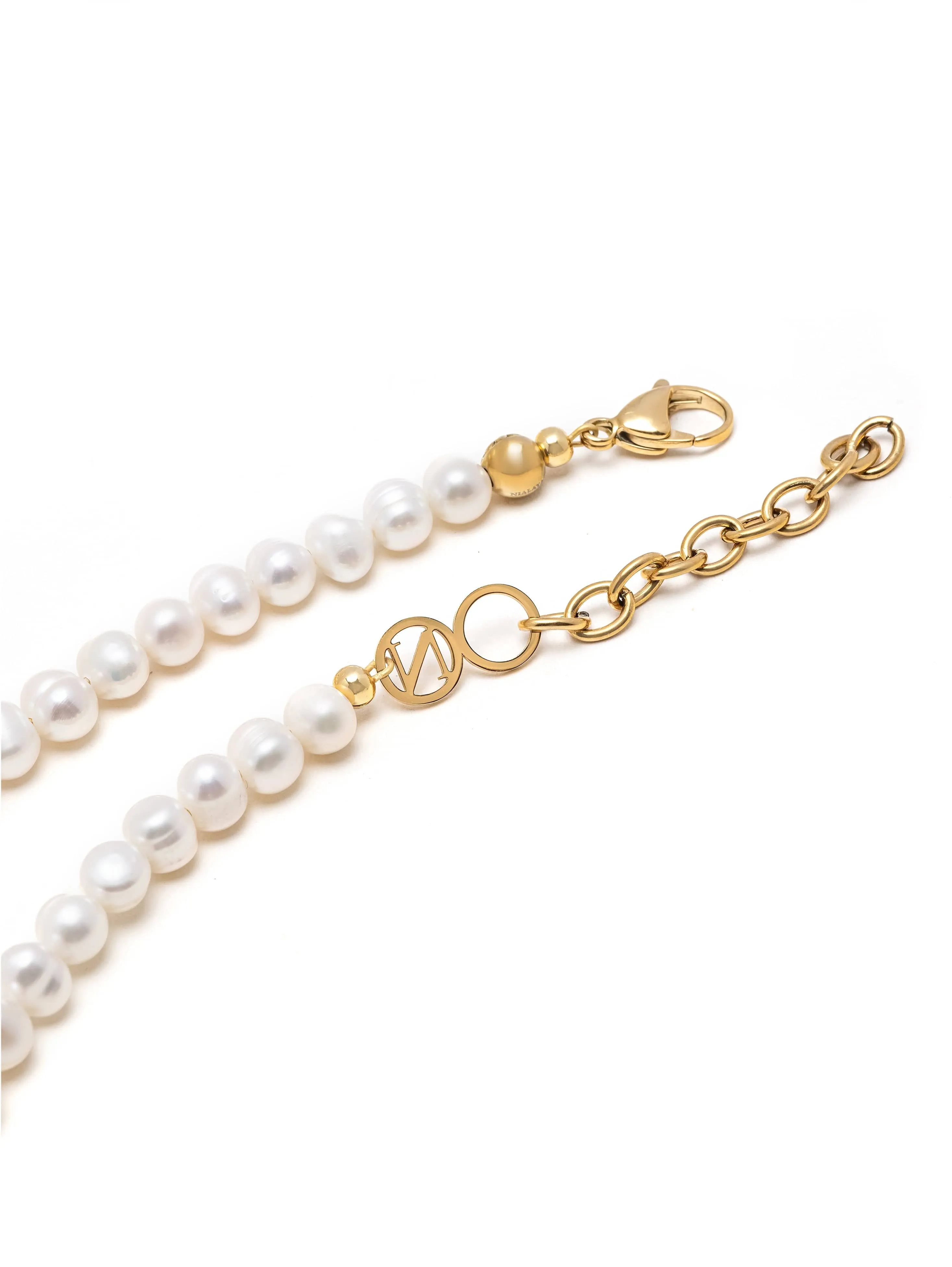 Pearl Choker with Double Panther Head in Gold