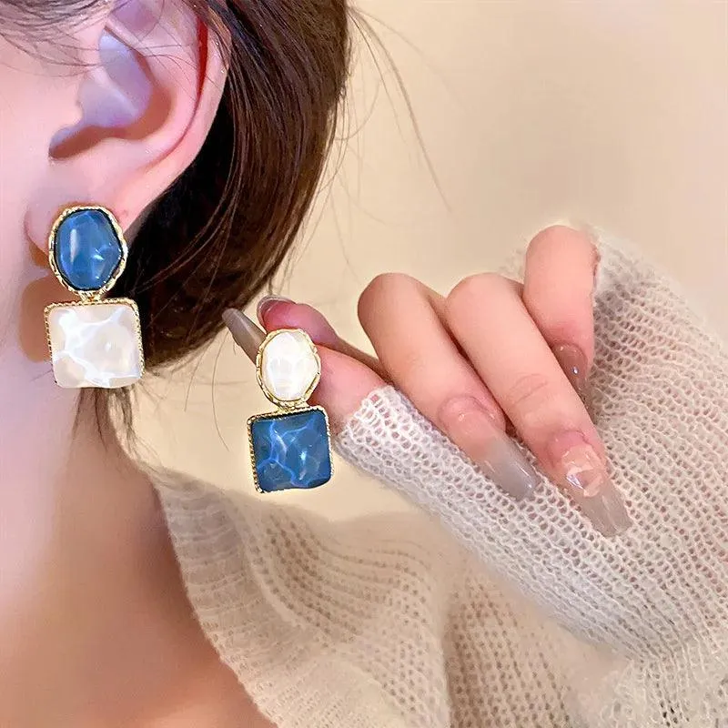 RB335 Irregular Sweet Drop Earrings: Fine Resin Charm Jewelry with Fashion Flair