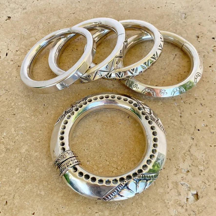 Silver Kutchi Hollow Bangle