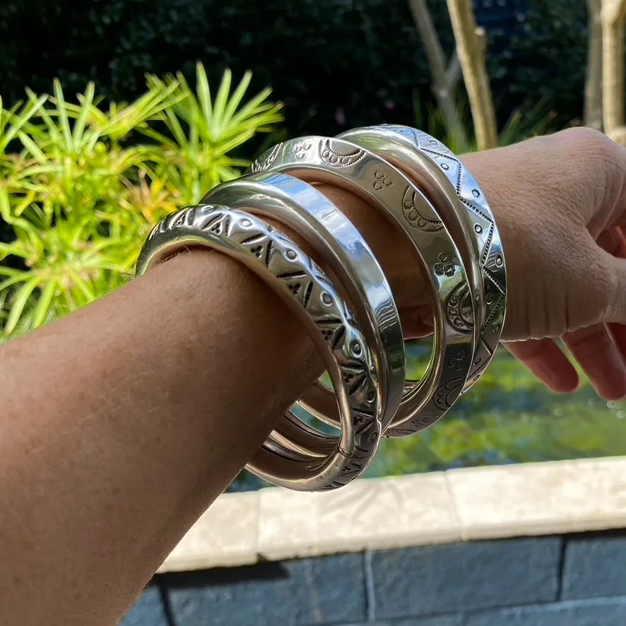 Silver Kutchi Hollow Bangle